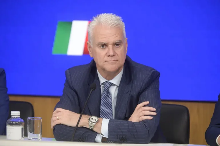 Zangrillo “Contro poliziotto è stato tentato omicidio, è deriva terroristica”