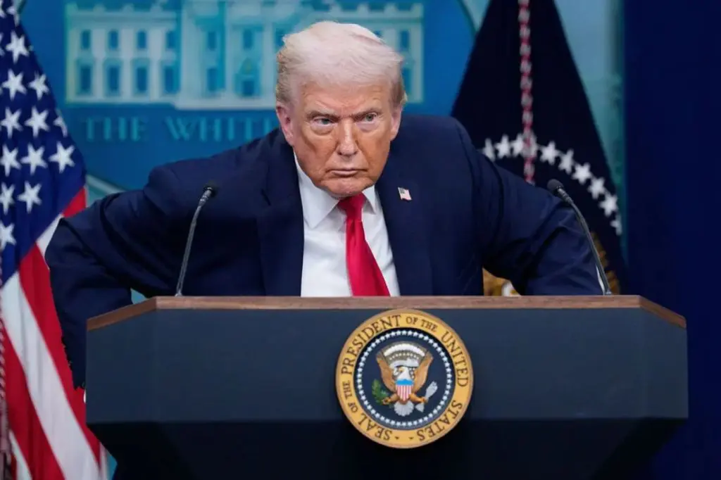 La Corte Suprema boccia i dazi ma Trump rilancia “Nuova tariffa del 10% per tutti”