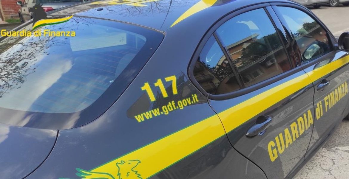 Frodi fiscali per 5 miliardi e riciclaggio internazionale, 281 denunce