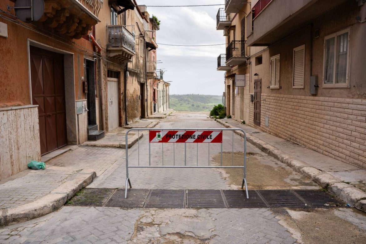 Frana Niscemi, esenzione dei ticket sanitari per i residenti nella zona rossa. Schifani “Regione al fianco della popolazione”