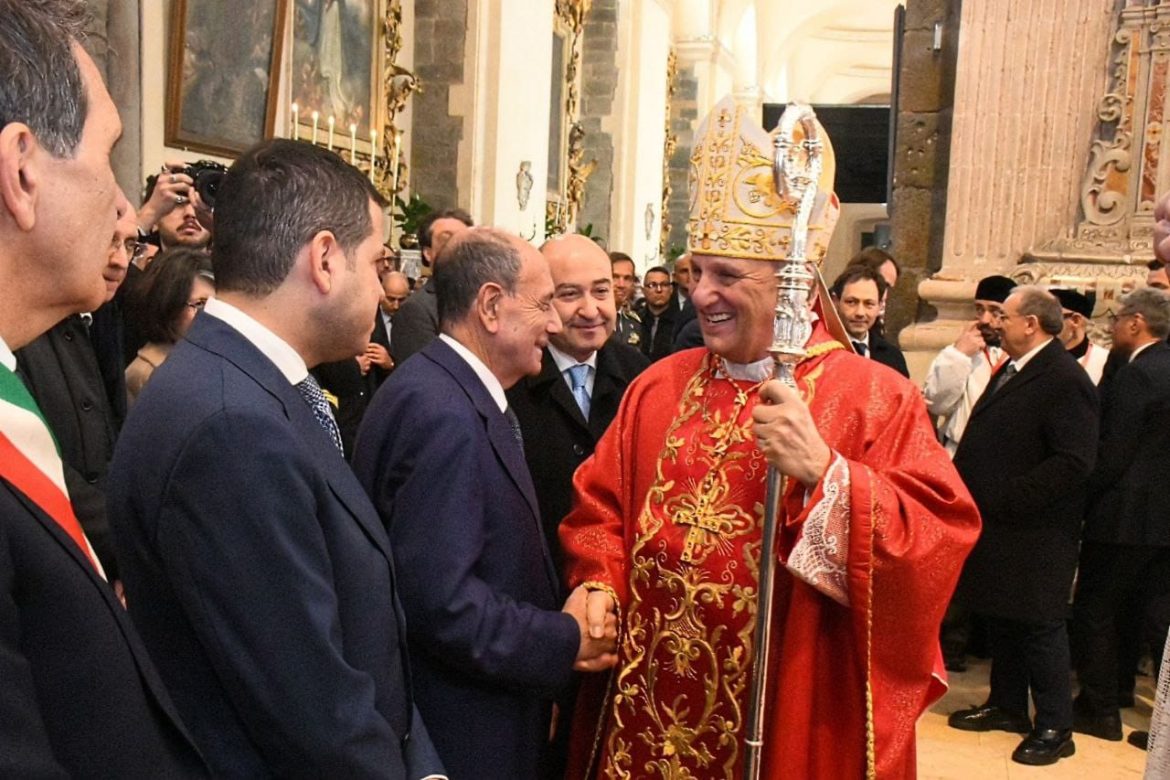 Schifani al pontificale a Catania per Sant’Agata “Impegnati a sostenere chi è in condizioni di disagio”