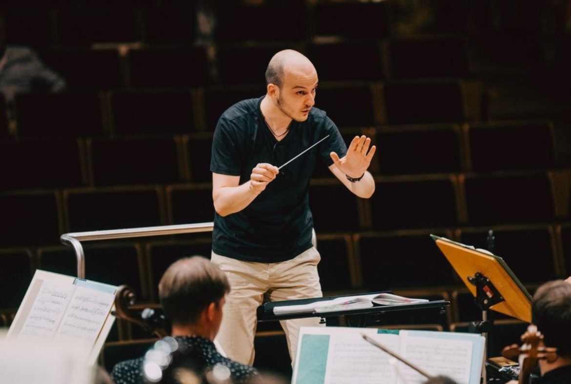 Fondazione Orchestra Sinfonica Siciliana, i concerti del 20 e 21 febbraio saranno diretti da Giuseppe Mengoli