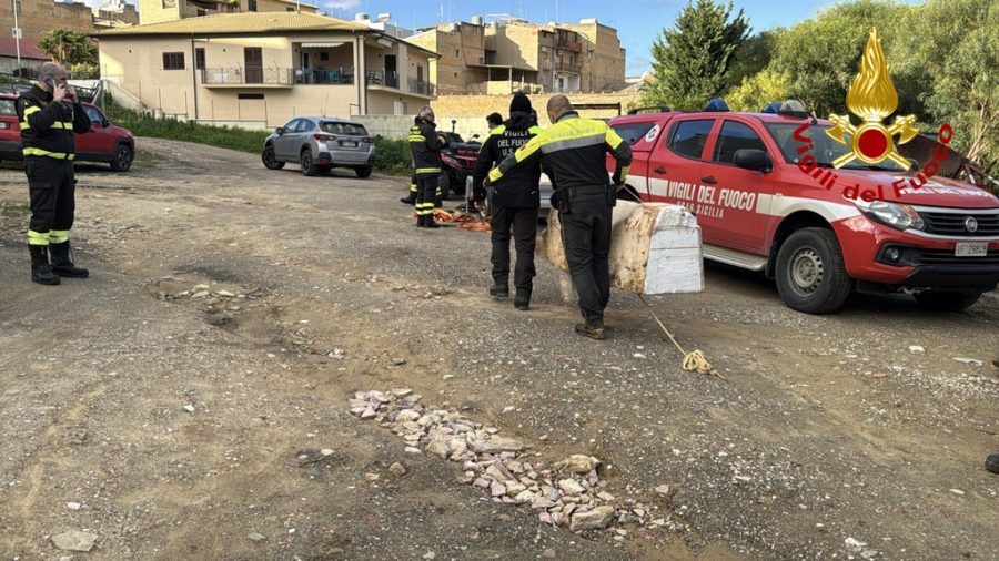 Niscemi, recuperata la croce caduta nella frana