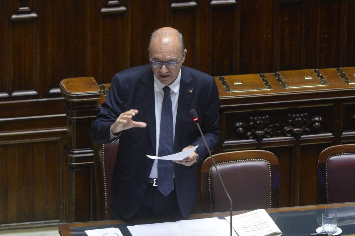 Scuola, Valditara “Risultato storico, tre contratti rinnovati”