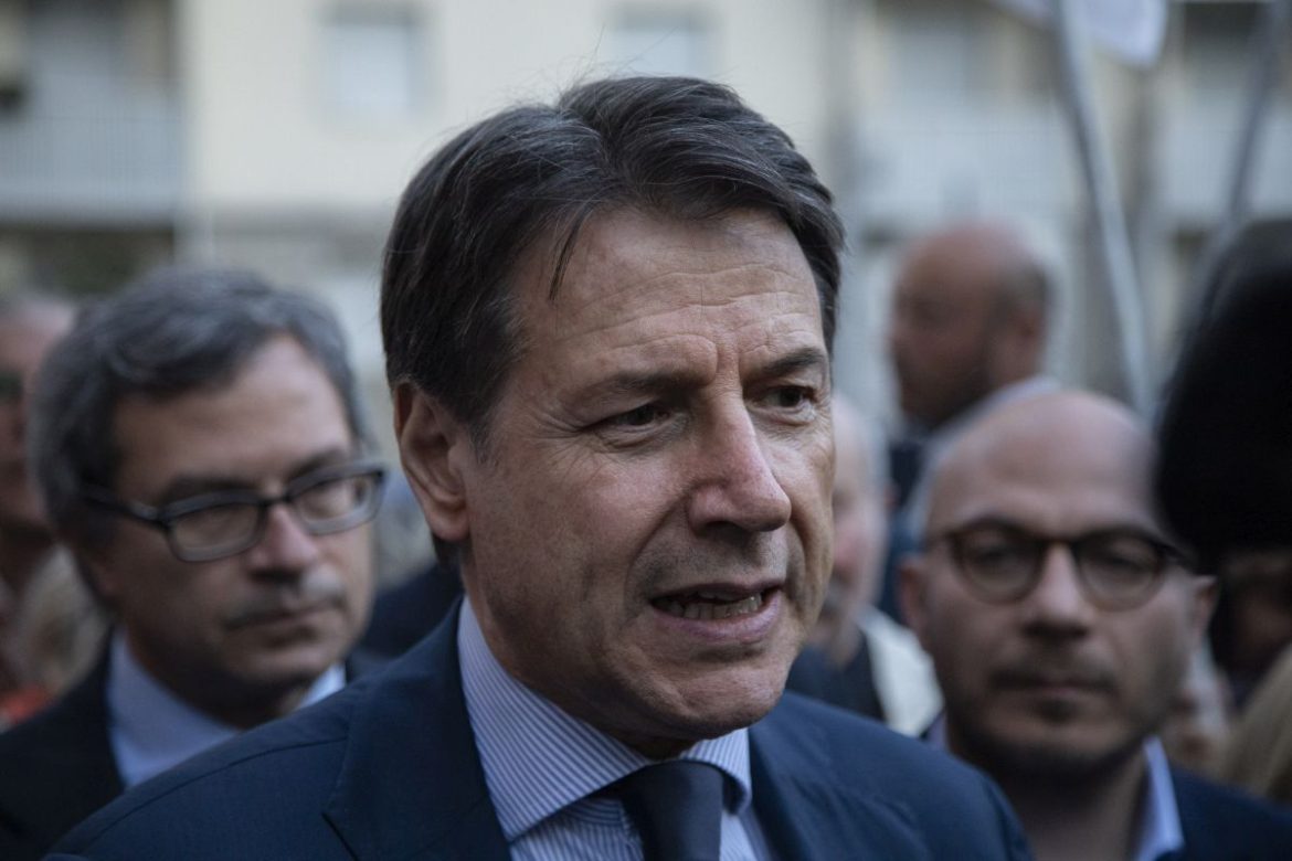 Iran, Conte “Ue condanni le azioni di Trump e l’Italia tassi gli extraprofitti”