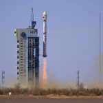 La Cina lancia il razzo Long March-4C per il rilevamento dei gas serra