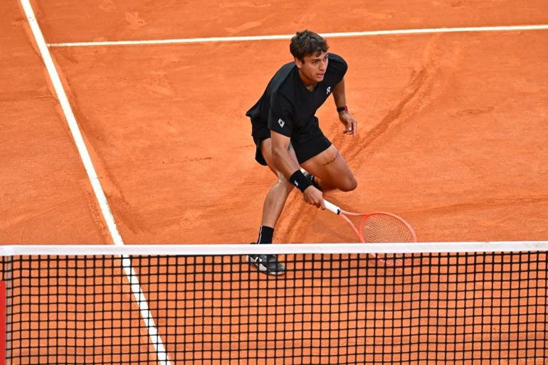 Cobolli ko in finale a Monaco, vince Shelton in due set