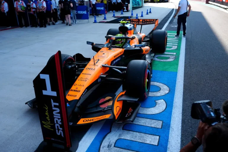 Norris in pole nella sprint di Miami davanti ad Antonelli, 4° Leclerc