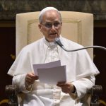 Papa “Diritto alla libertà di stampa è spesso violato”