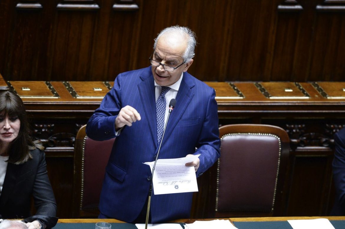 Modena, Piantedosi “No terrorista ma sbagliato parlare di gesto isolato di un folle”