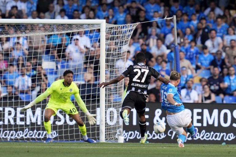 Hojlund decide la gara con l’Udinese, il Napoli chiude secondo