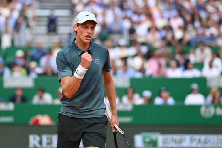 Sinner al secondo turno al Roland Garros, Tabur ko in tre set