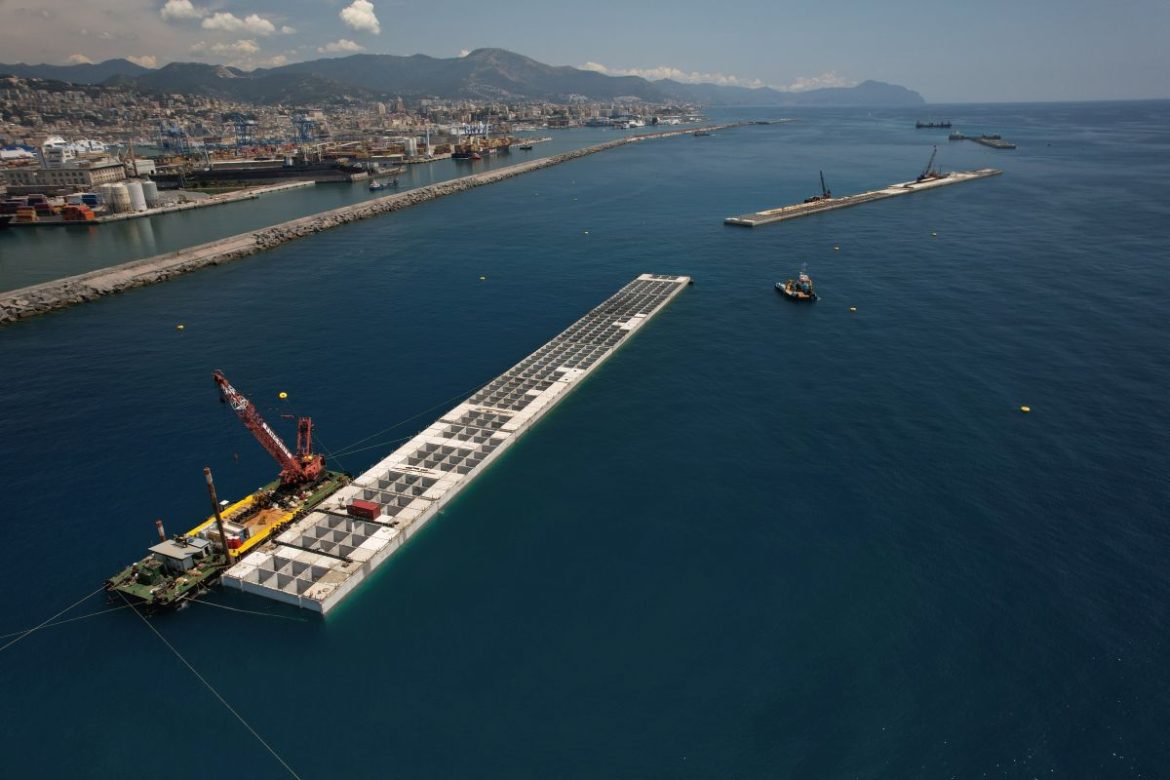 Posato il 26^ cassone della Diga Foranea di Genova