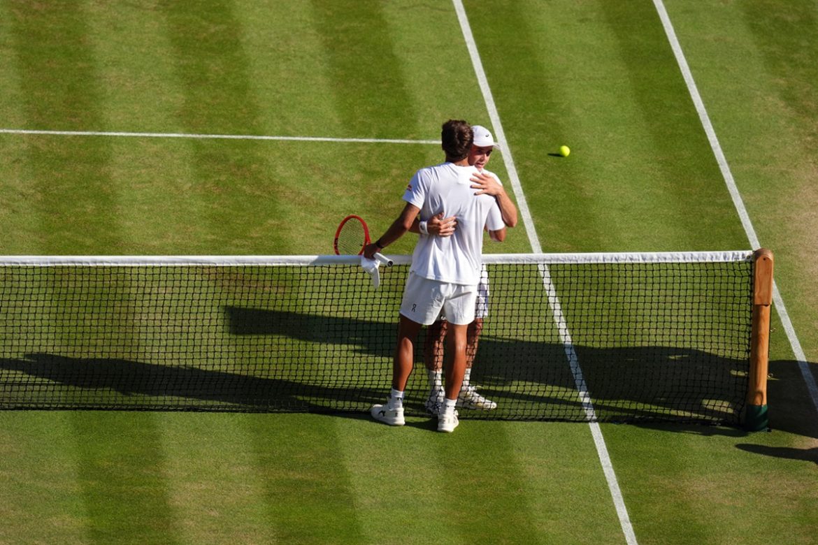 Cobolli eliminato a Wimbledon, Fery vola in semifinale con Zverev