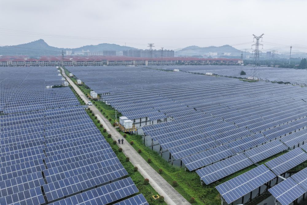 Cina, un piano quinquennale per lo sviluppo delle energie rinnovabili