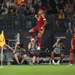 Tre volte Dybala-Malen, poi Pisilli: la Roma piega la Fiorentina