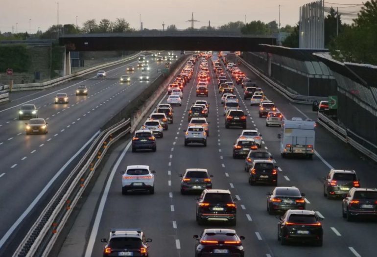 Bollo auto, ecco quali sono i modelli esentati dal 2027