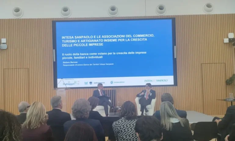 Intesa Sanpaolo, piano da 20 mld per la crescita di piccole imprese e territori
