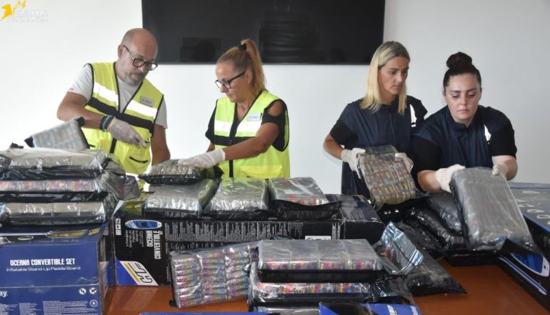 Si fa spedire 210 chili di hashish dagli Stati Uniti, blitz della GdF a Roma